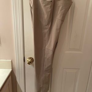 Lululemon ABC Pants CLASSIC 31” Waist 32” Ins